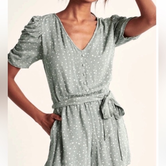 Abercrombie & Fitch Pants - Abercrombie & Fitch ROMPER Small Sage Green White polka dots